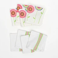 Set of 8 Playful Daisy Dishcloths