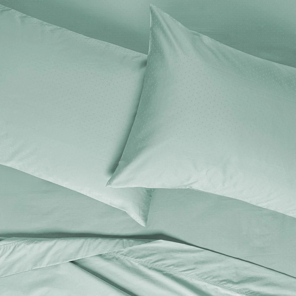 Swiss Dot Sheet Set