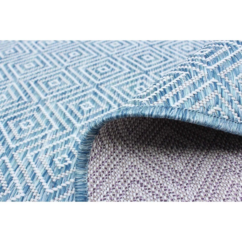 Gardenia Diamond Indoor/ Outdoor Blue Rug 6'7" x 9'6