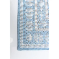 Gardenia Traditional Indoor/ Outdoor Light Blue Rug