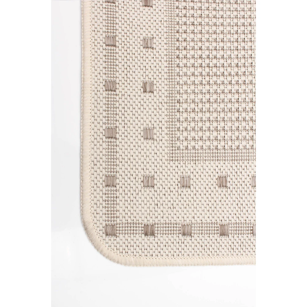 Nagano Indoor/ Outdoor Ivory Rug