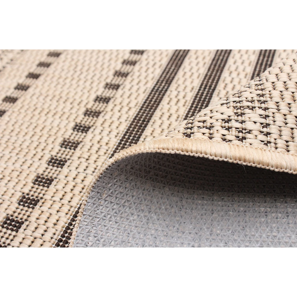 Aten Indoor/ Outdoor Tan Rug