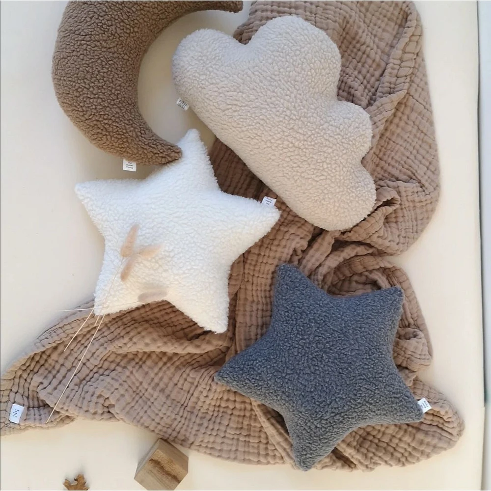 Star Pillow - Ivory