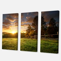 Toile imprimée « Fenced Ranch at Sunrise » - 3 panneaux