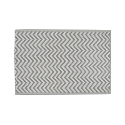 Chevron Motif Outdoor Carpet - Grey