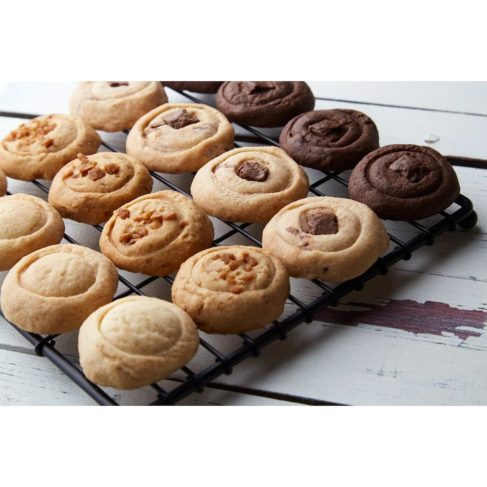 Grande boîte cadeau de biscuits au beurre aux saveurs assorties - 24 morceaux