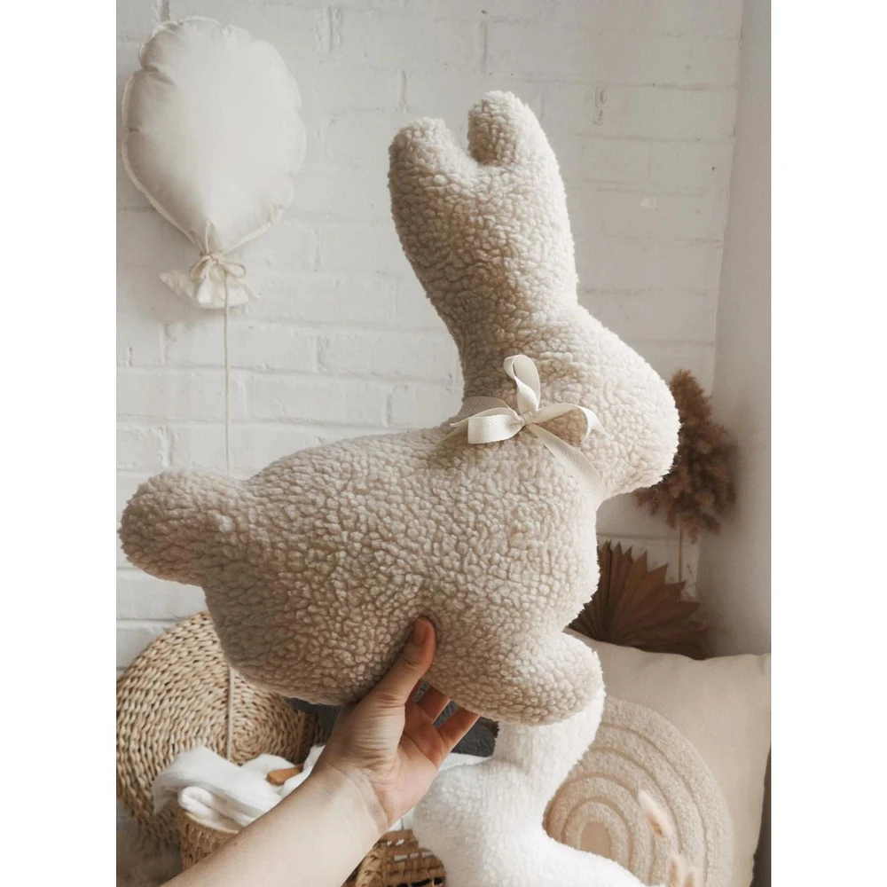 Coussin en peluche, lapin