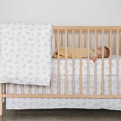4-Piece Crib Bedding Set - Leaves