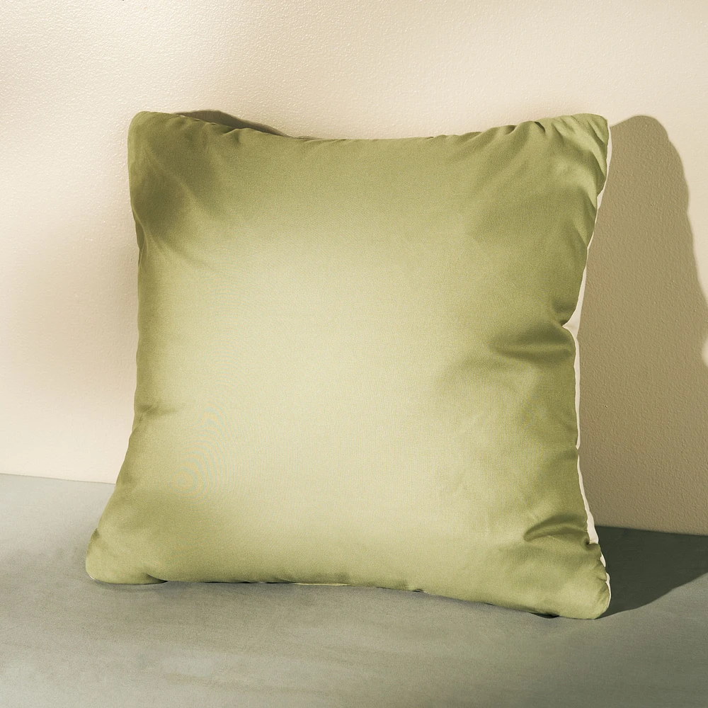 Romvy Square Cushion
