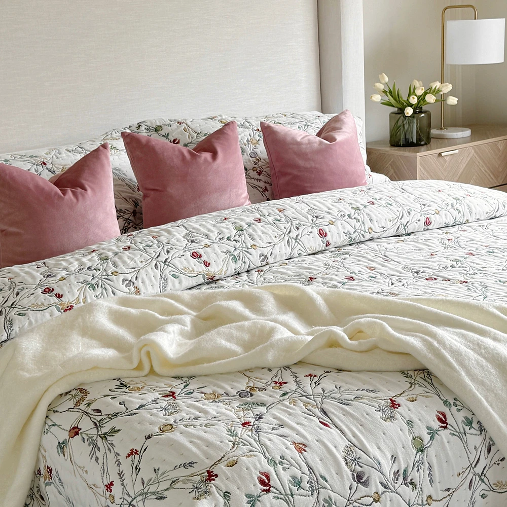 Chene-Sasseville Limar Bedspread Set