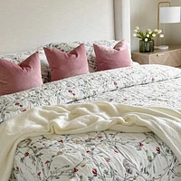 Chene-Sasseville Limar Bedspread Set