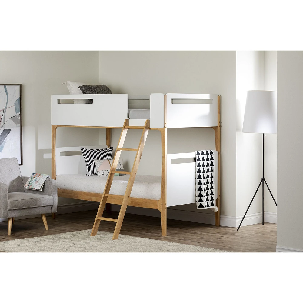 Lit jumeau superposé Bebble en bois naturel et blanc par South Shore Furniture