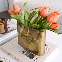 Small Rectangle Lips Vase