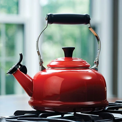 Le Creuset Whistling Kettle