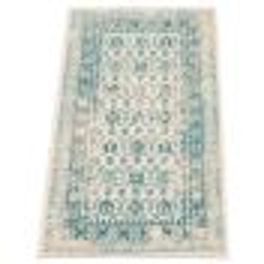 Leander Light Green Rug