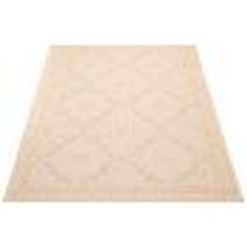 Gardenia Traditional Indoor/ Outdoor Gold Rug