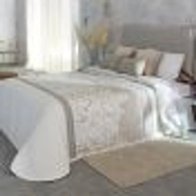 Chaina Bedspread