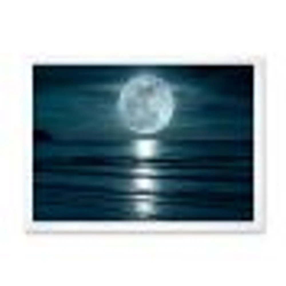 Toile « Super Moon Over The Sea I