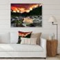 Toile « Rocky Mountain River at Sunset »