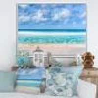 Toile  « Tranquil Beach Under White Clouds »