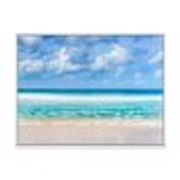 Toile  « Tranquil Beach Under White Clouds »