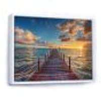 Toile « Brilliant Sunrise over Sea Pier