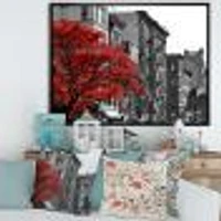 Toile « Red Tree on Black and White New York City Street »