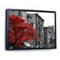 Toile « Red Tree on Black and White New York City Street »