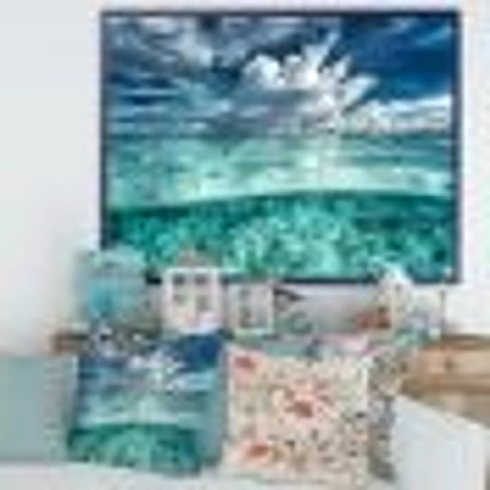 Toile « Amazing Underwater Seascape and Clouds »