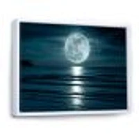 Toile « Super Moon Over The Sea I