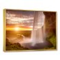 Toile « Seljalandsfoss Waterfall at Sunset »