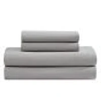 Pearl Edge Sateen T300 Sheet Set by Calvin Klein