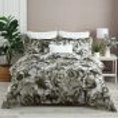 Mara Comforter Set