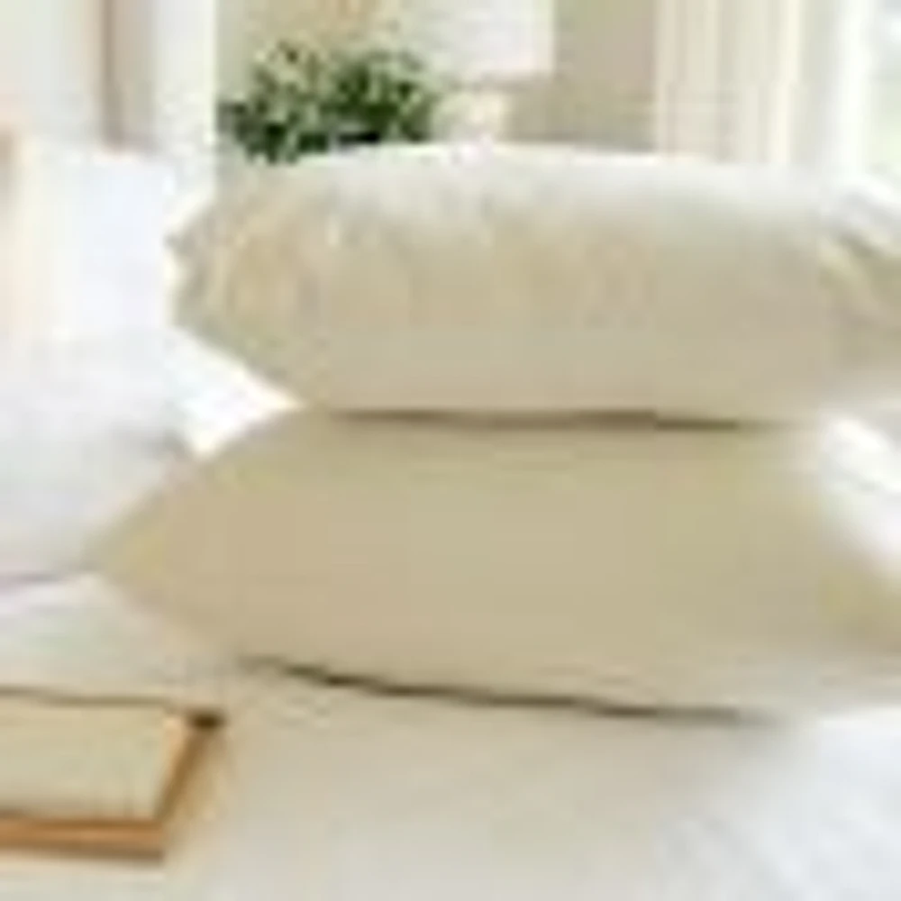 Pillow with organic Cotton Cover