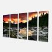 Toile imprimée « Rocky Mountain River at Sunset