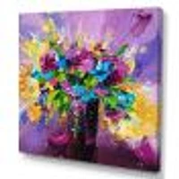 Toile imprimée « Bright Bouquet of Spring Flowers on Purple Background »