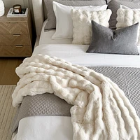 Buffle Faux Fur Throw