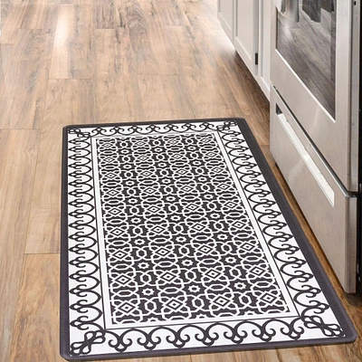 Spanish Tile Rug - Black/White