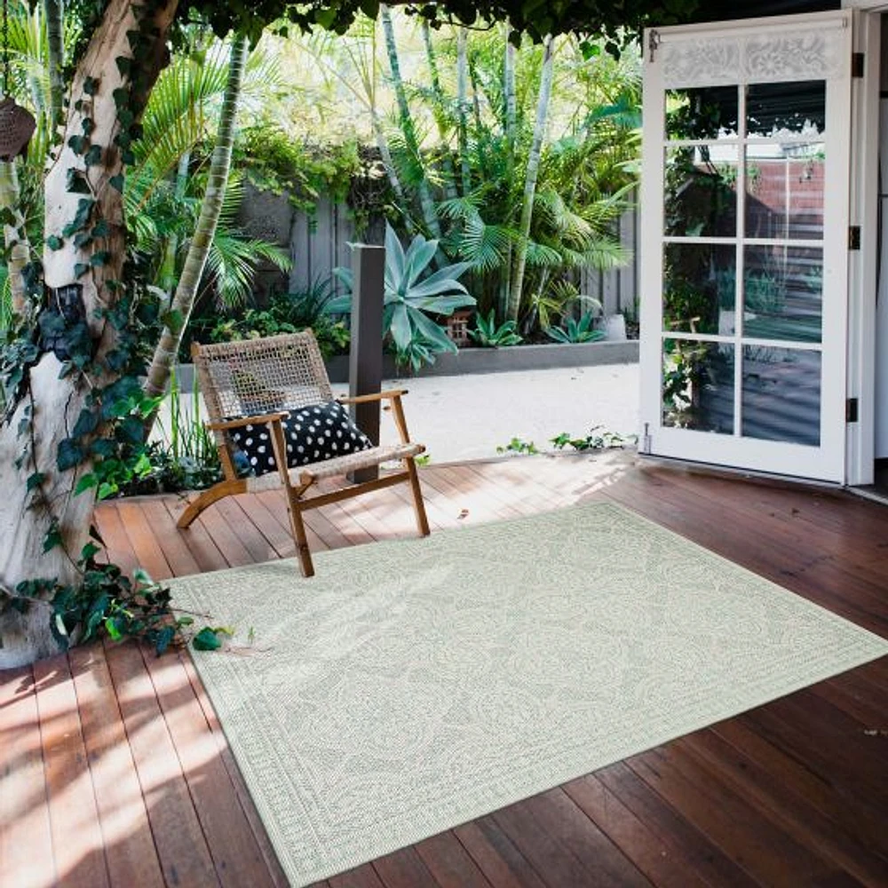 Tapis Intérieur/Extérieur Gardenia Traditional vert clair