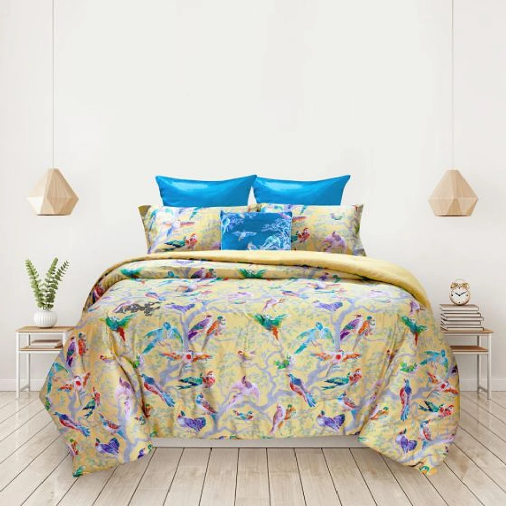 Sleeping Beauty Birdity Absurdity Comforter Set