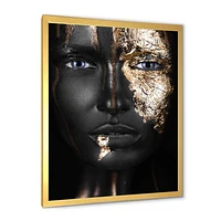 Toile « Portrait of A Afro American Girl with Gold Makeup »