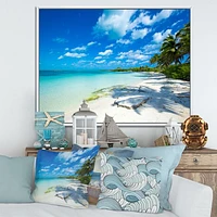 Toile imprimée « Tropical Beach with Palm Shadows »