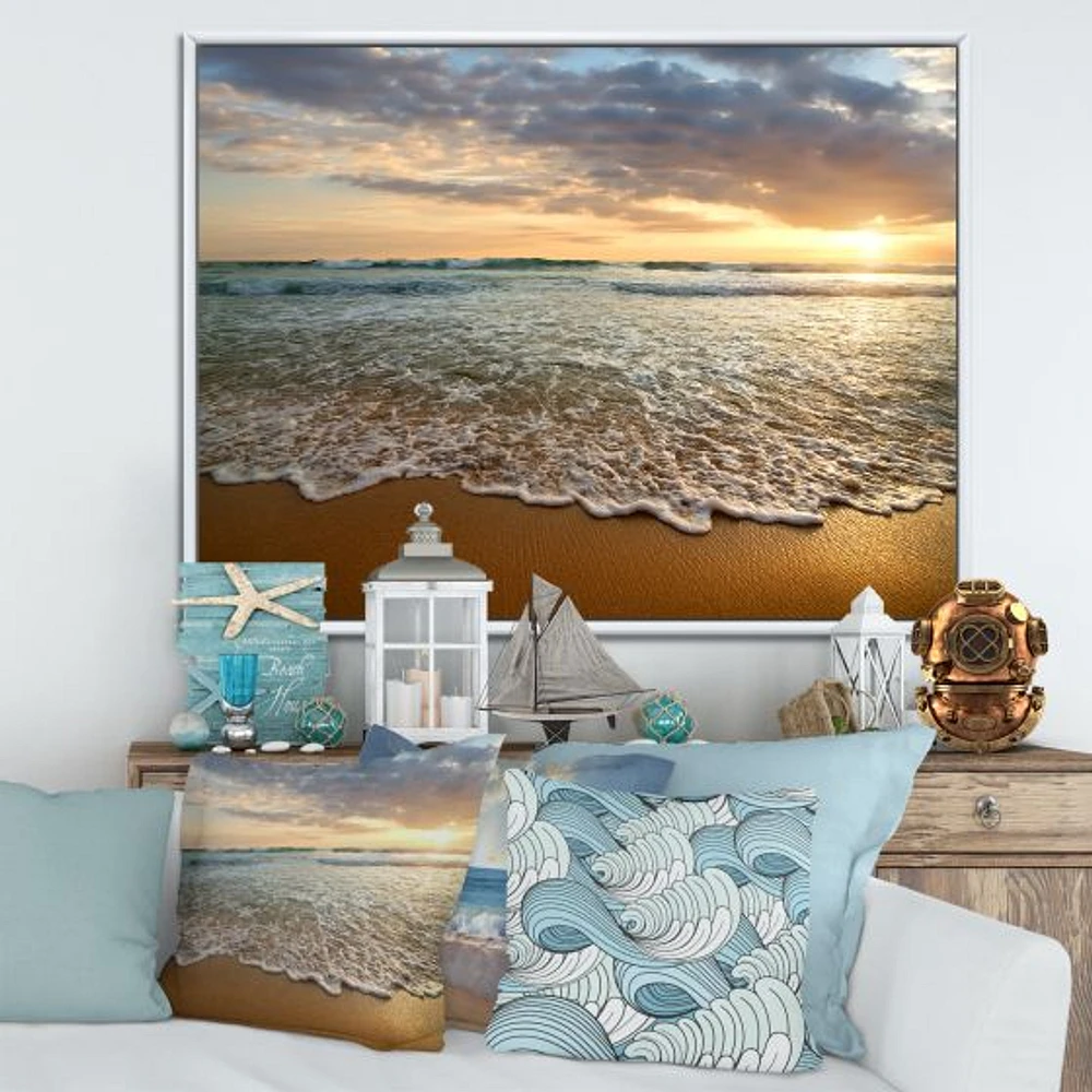 Toile  « Bright Cloudy Sunset Calm Ocean »