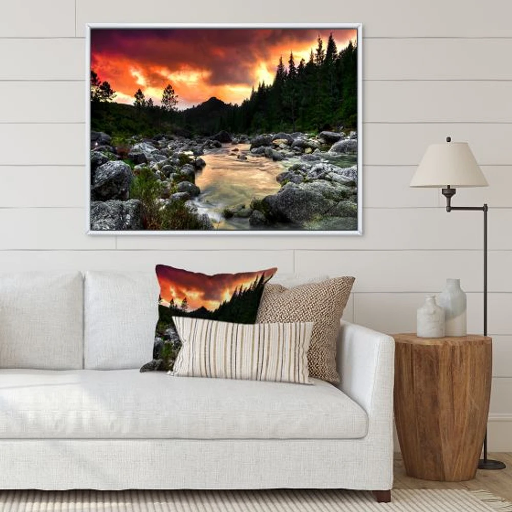 Toile « Rocky Mountain River at Sunset »