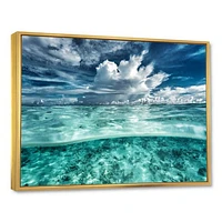 Toile « Amazing Underwater Seascape and Clouds »