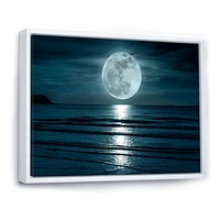 Toile « Super Moon Over The Sea I