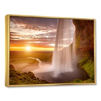 Toile « Seljalandsfoss Waterfall at Sunset »