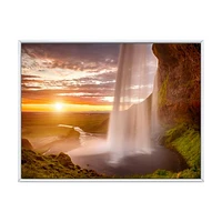 Toile « Seljalandsfoss Waterfall at Sunset »