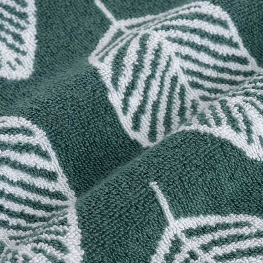 Leaves Bath Towel