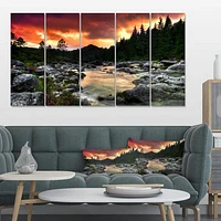 Toile imprimée « Rocky Mountain River at Sunset